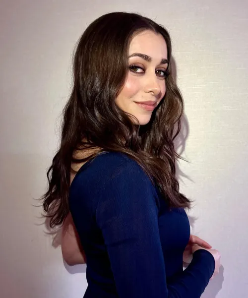 Thumbnail Cristin Milioti Featured in PrettyGirls by KG101411