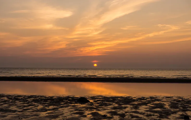 Thumbnail Witness a Breathtaking Sunset at Sakhalin Island Beach
