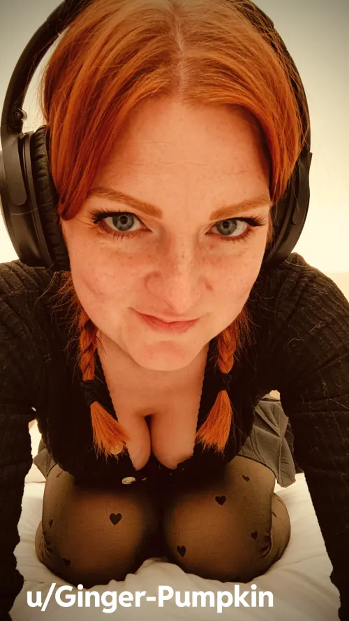 Thumbnail Downblouse: Letting Out Pumpkins and Embracing the Season