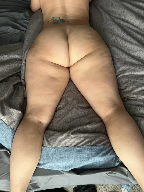 Thumbnail I'm Better Than That Halftime Show f43 by SexyFitMom1 | maturemilf