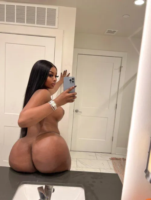 Thumbnail Exploring Niceties in BoltedOnBooty - Author: DiscussionObvious358