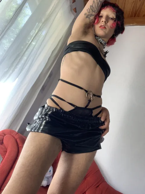 Thumbnail To Wax or Not to Wax: Two Years Hairy Armpits Journey by RabidSnout