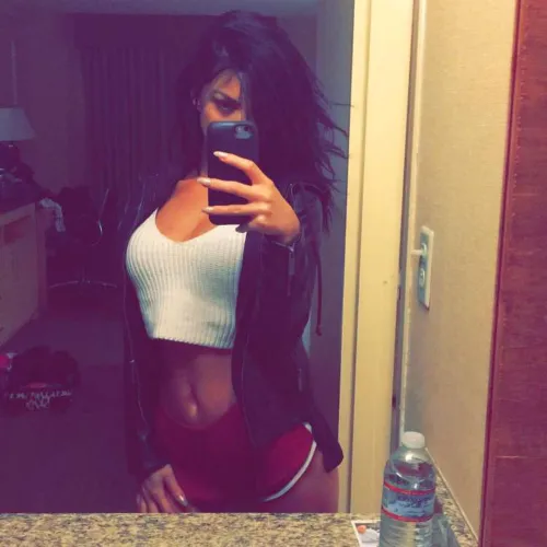 Thumbnail Hi! Fun and Fabulous Croptop Outfits | Prestigious-Art2489 | croptopgirls