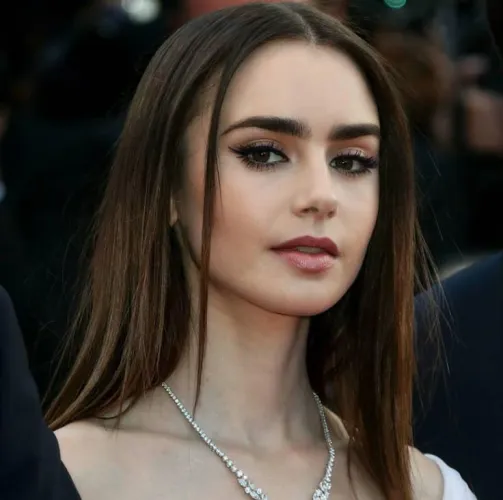 Thumbnail F1-Viking Showcases Lily Collins in Pretty Girls Category