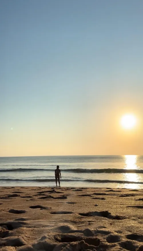 Thumbnail Witness the Majestic Sunrise at Daytona Beach