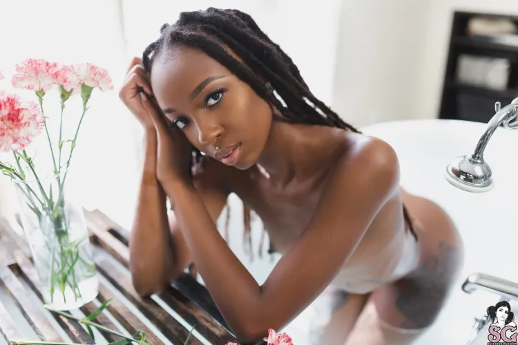 Thumbnail SuicideGirls Feature: Glisten in the Sabreaphenix Beauty