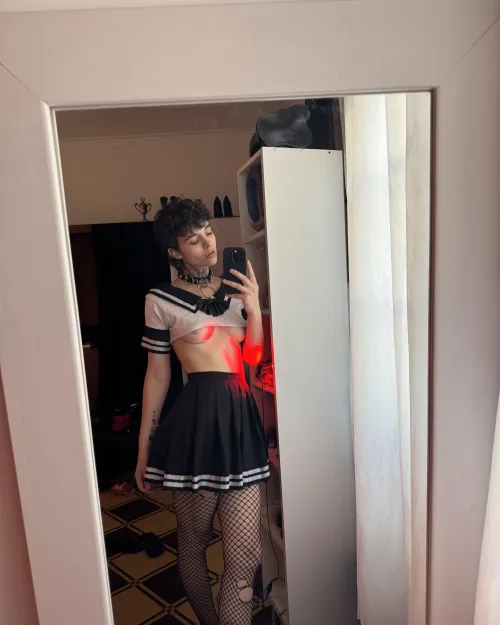Thumbnail Cute and Kinky: Exploring AmyyShy's Seductive Charm