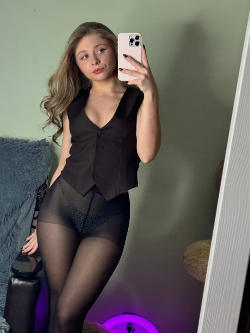 Thumbnail Labelthis - A Sweet and Innocent Girl - Pantyhose
