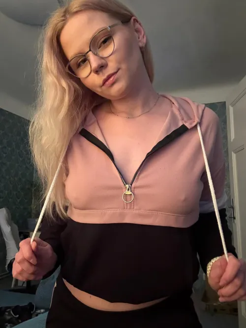 Thumbnail Braless Pre-Workout Fashion: Stylish and Comfortable | LovelyBlondeDoll