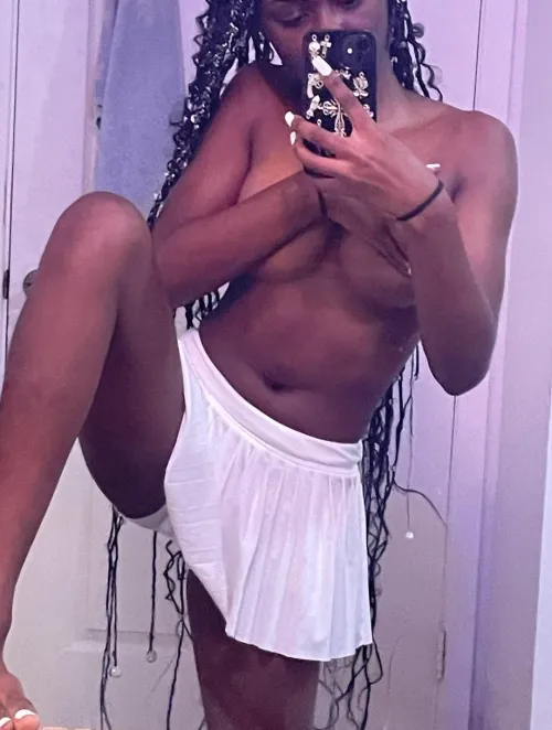 Thumbnail Hey HMU for Content: Unveiling Handbra Secrets with Bubbly_Ad_7863