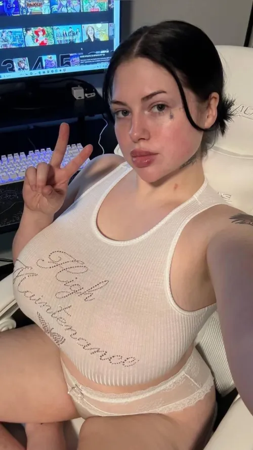 Thumbnail Opal__orchid: Explore the Beauty of 2busty2hide with Baddie Content