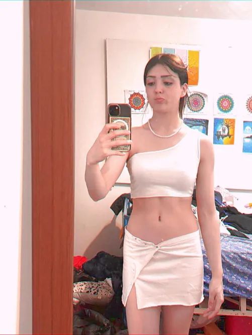 Thumbnail DIY Crop Top Creation: A Look at the Making Process | _backitup