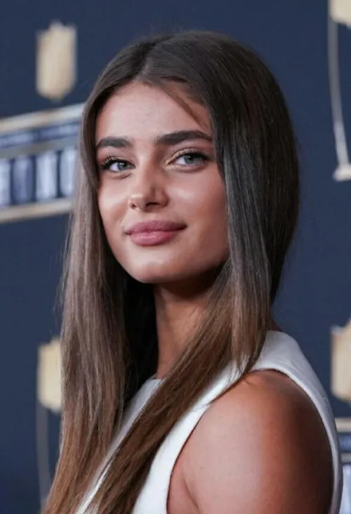 Thumbnail Taylor Marie Hill: Rom003's Collection of Pretty Girls
