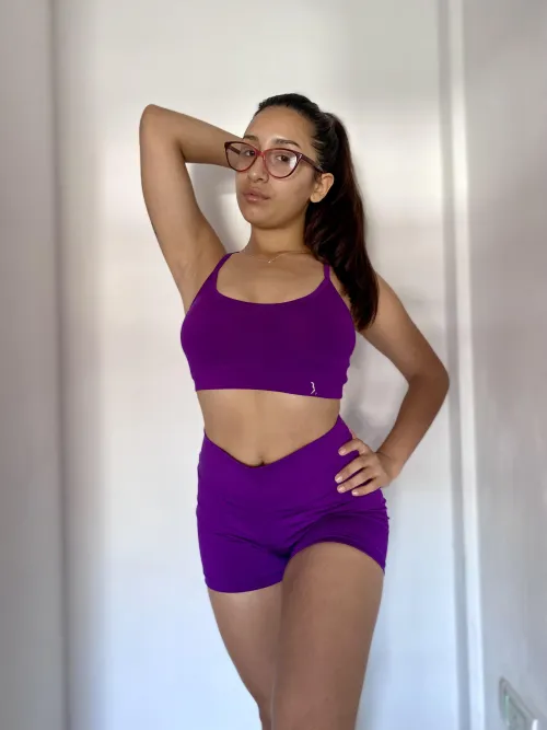 Thumbnail Train in Style - Fantastic_Opening809 Croptopgirls Article