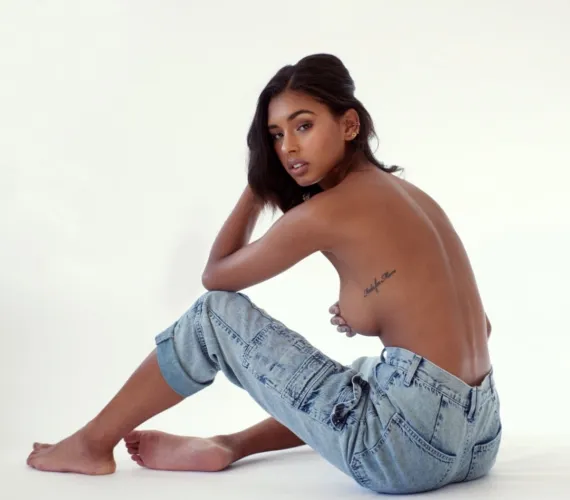 Thumbnail Introducing Paris Naro's Provocative Fashion | GlamorousJellyfish | NSFWfashion