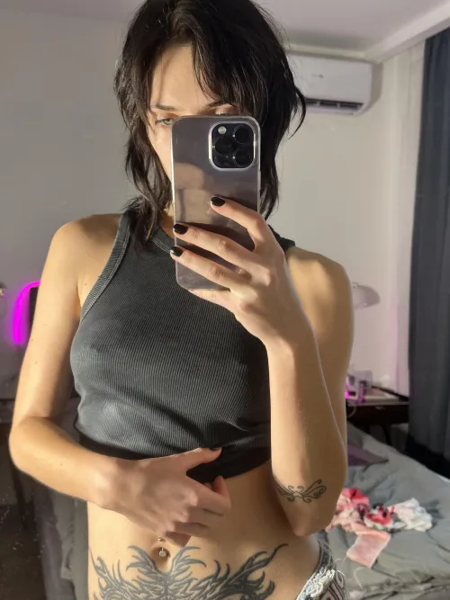 Thumbnail Feeling Cute in This Top - RocoRude Croptopgirls Inspiration