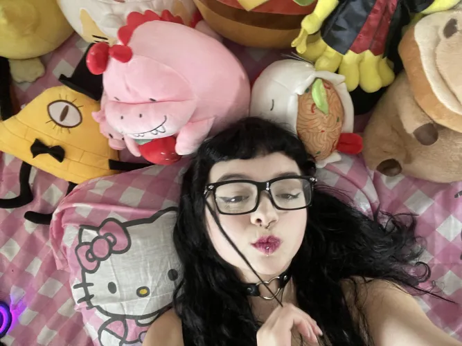 Thumbnail Yearning for a Strong Leash in '_helena_127's Outing'