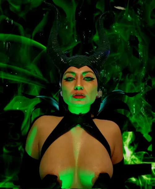 Thumbnail Maleficent Busty: NSFW Cosplay Temptation by Friendly_Cassie in NSFWCostumes