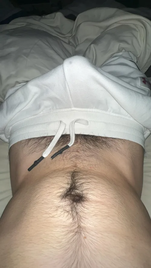 Thumbnail Dependent_Baby_3701's Bulges Journey: 18 and Straight - What's Next?