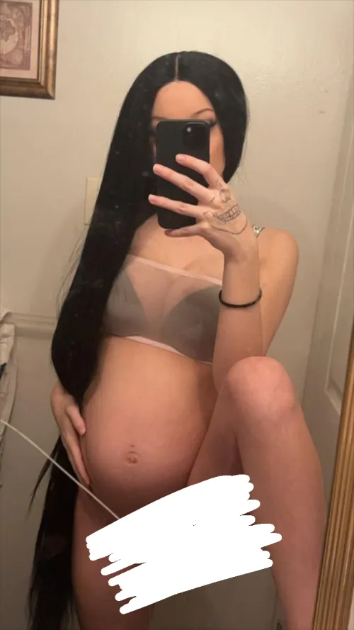 Thumbnail 39 Weeks Pregnant: A Snapshot from prxncess77's Journey | PregnantPetite