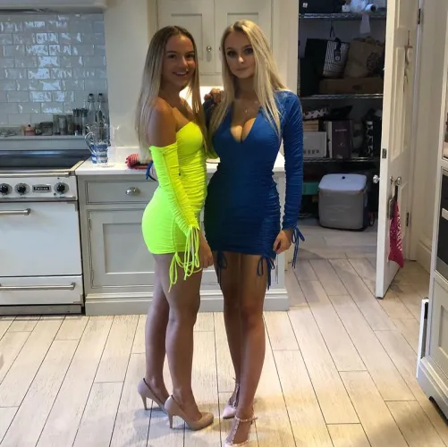 Thumbnail Deadlyy Makes Choosing Elegance Easy - Dive into the World of Tight Dresses
