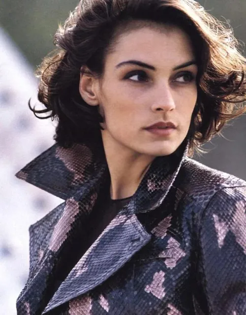 Thumbnail Discovering the Allure of Famke Janssen | Bottle_Lobotomy