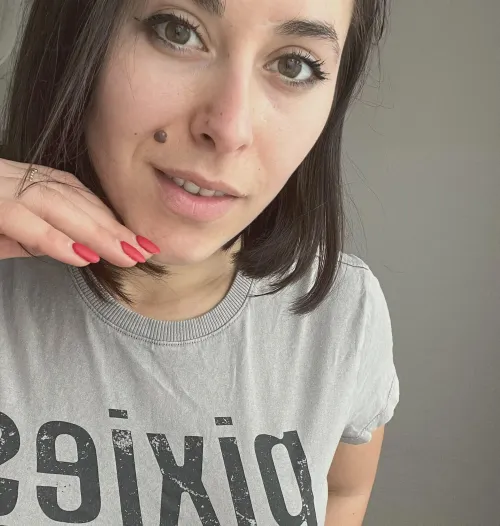 Thumbnail Smile Secrets Revealed in NailFetish by saltedcrispyy