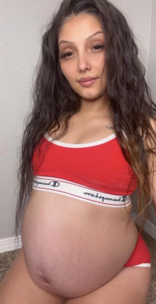Thumbnail DatChickenHead Celebrates Loving the Petite Pregnant Body | PregnantPetite Joy