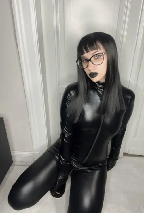 Thumbnail Sensual Leather Moments: Captivating Desires - By serve-zara