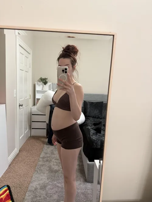 Thumbnail PregnantPetite: How's My Bump by xobaby222