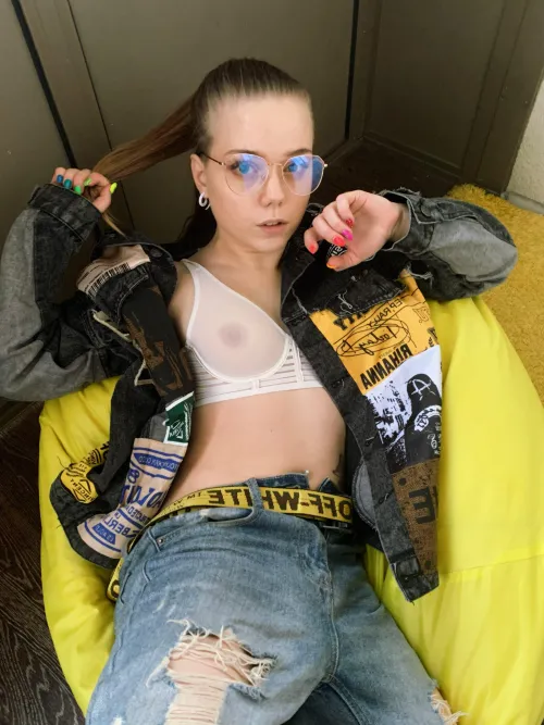 Thumbnail shirleyxlove Asks: Am I a Good or Bad College Girl?