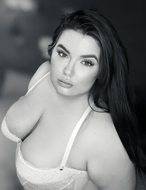 Thumbnail Get to Know bcoombe96xo's Adventures in slutsofsnapchat - Author bdevil69xo