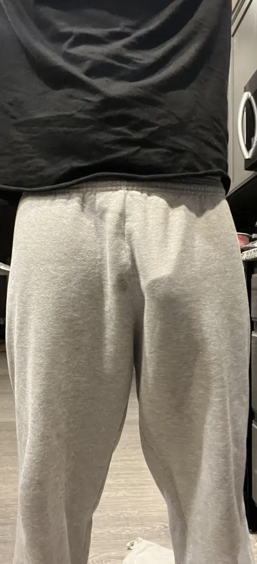 Thumbnail 30 Straight and Noticeably Bulging by Averageplinker | Bulges Category