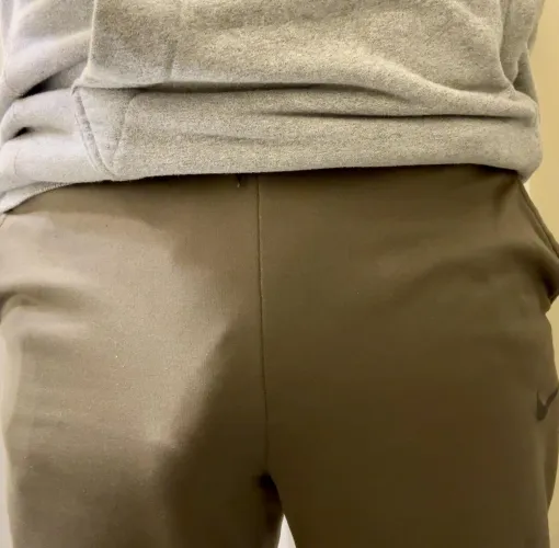 Thumbnail Seasonal Comfort - driftingsummer's Sweatpant Views | Bulges