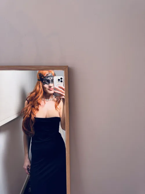 Thumbnail GreekFeetFantasy's First Date Impression: Tightdresses Charm