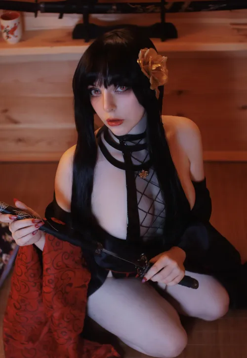 Thumbnail Yor Forger Excellently Portrayed by Chleowo in CosplayLewd