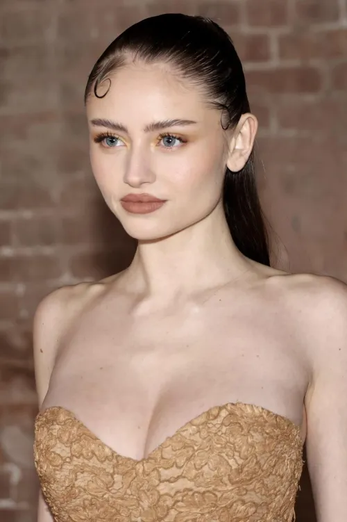 Thumbnail ReasonableAd4580: Leni Klum's Allure in the gentlemanboners Category