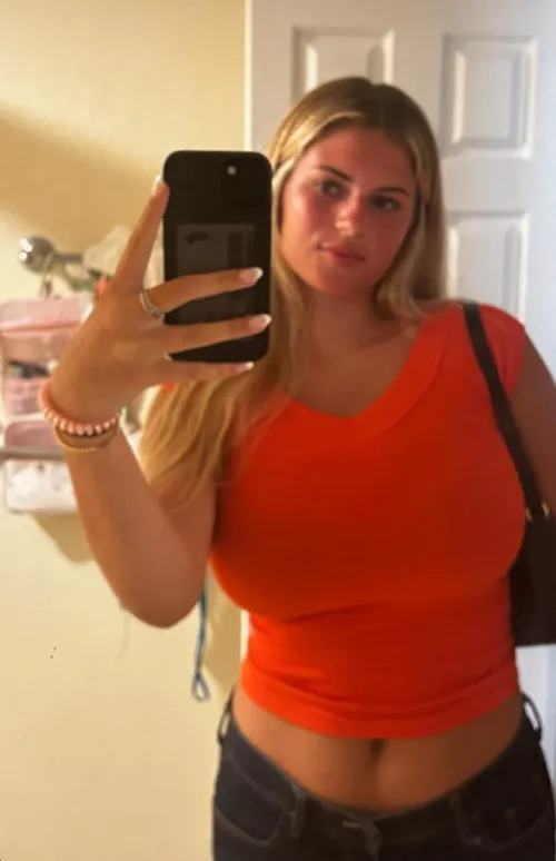 Thumbnail Selfie Confessions: Stacked Beauty Revealed