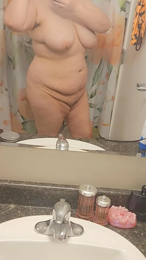 Thumbnail No One Else to Send Pics: peachesngreens' Morning Surprise | Chubby