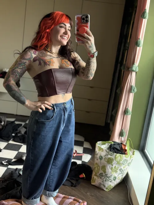 Thumbnail New Outfit by power_midget | MirrorSelfie Category