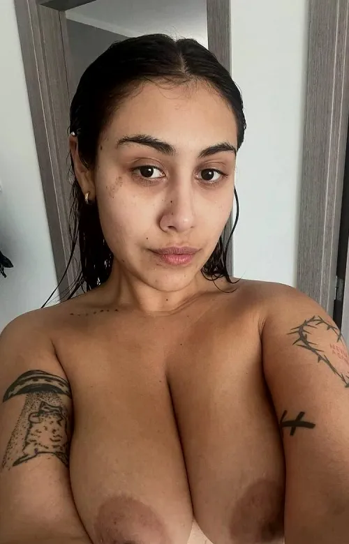 Thumbnail First Date Dilemma: BabygirlFlora_xo's Intriguing Question | TotalBabes