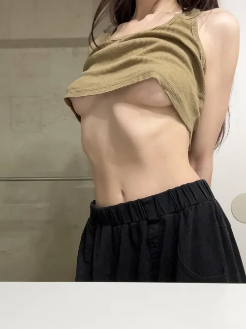Thumbnail Peekaboo - A Glimpse into xsmallgirls' Allure