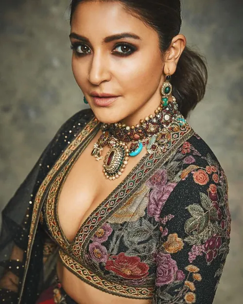 Thumbnail Anushka Sharma by alwayspumping300 - CelebsGW Category