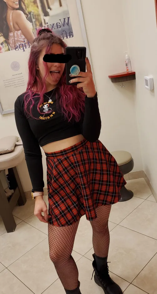 Thumbnail Short Skirts, Crop Tops: A Stylish Dive with beautynbooty304 | PunkGirls