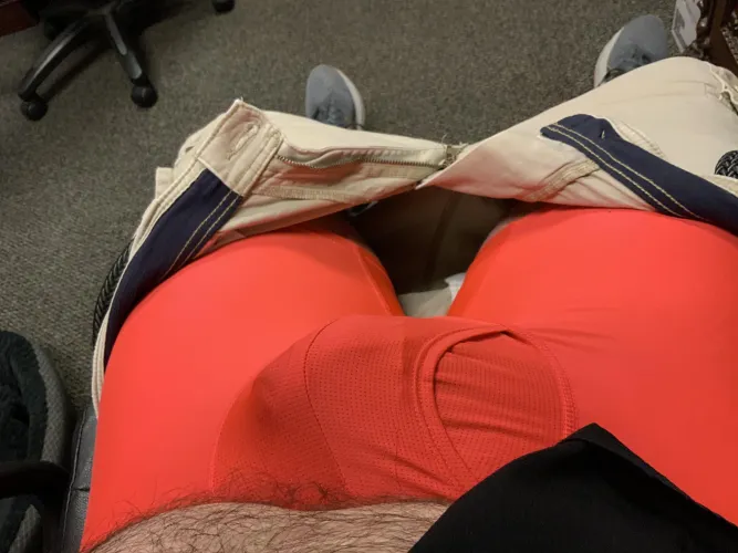 Thumbnail Throwawayh_'s Invitation: Connect with a 20 bi Experience | Bulges