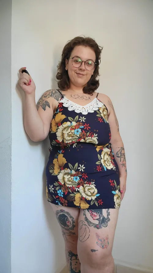 Thumbnail Curvy Temptations: a_lucidfever's Allure in SexyButNotPorn