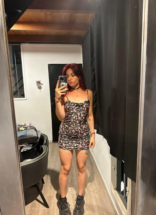 Thumbnail Roseyforeverrr's College Dress Code Revealed