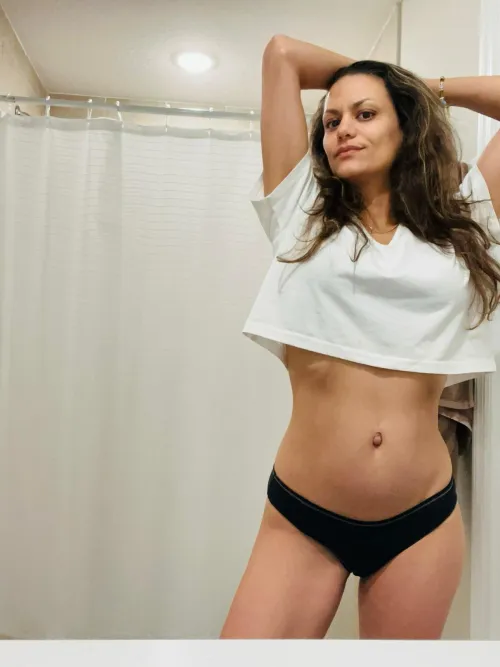 Thumbnail Embark on a Sensual Journey with Creative-Ant6306's Milf Goddess