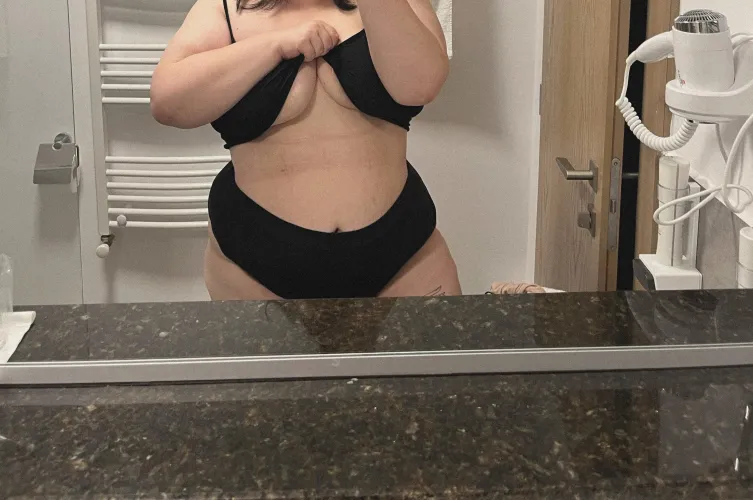Thumbnail Vacation Vibes: Embracing Self-Love | princexmae