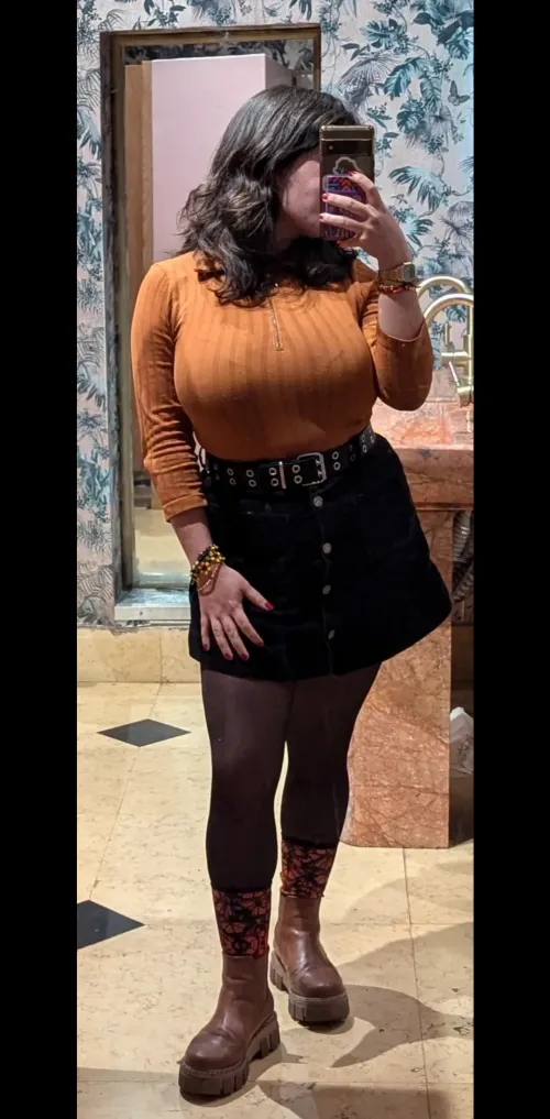 Thumbnail Beauty Assessment: Evaluating Style | 2busty2hide